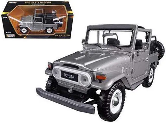 Alt view image 2 of 6 - Motormax 79330s Toyota FJ40 FJ 40 Convertible Silver 1-24 Diecast Model Car