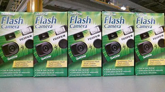 Main image of Fujifilm QuickSnap 400 Speed Single Use Camera with Flash (5-Pack)