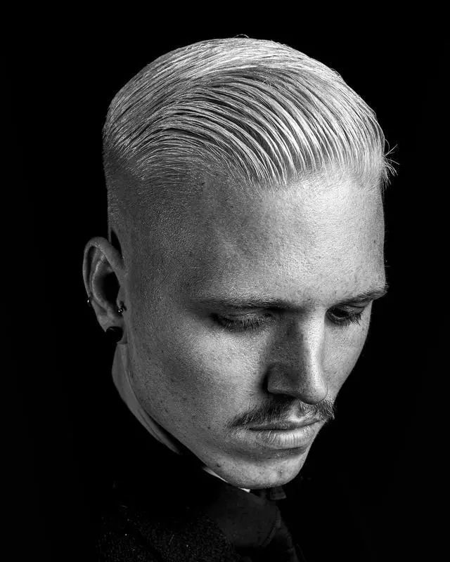 Alt view image 6 of 10 - ZZRST Reuzel Holands Finest Ointment Fiber Pomade Blue Tin 12 Ounce