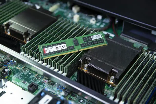 Alt view image 13 of 16 - Kingston 8GB DDR4 2666MHz 288pin ECC DIMM Memory Module KSM26ES88HD
