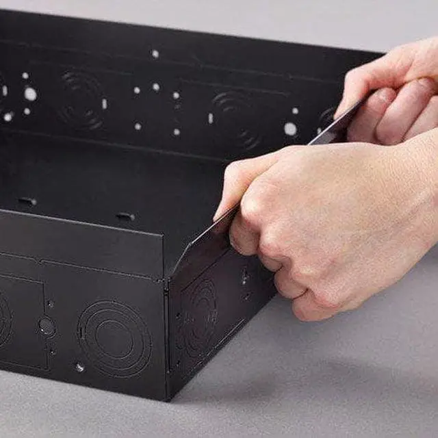 Alt view image 4 of 5 - Chief PAC525F Mounting Box Black
