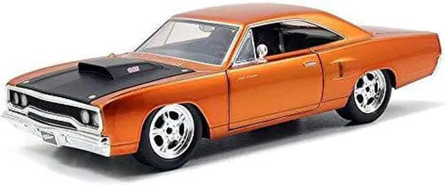 Alt view image 3 of 3 - Doms 70 Plymouth Road Runner Fast And Furious 1:24 Die Cast Car