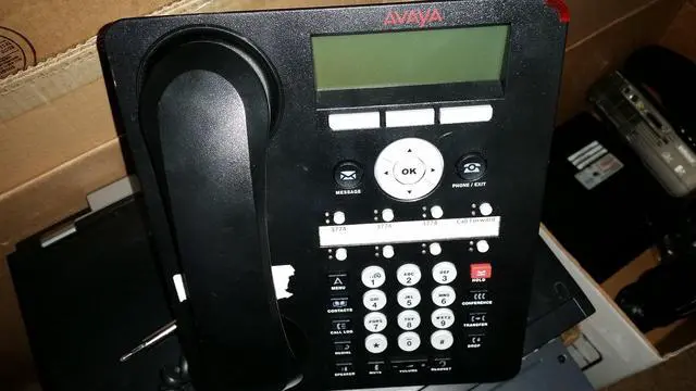 Alt view image 4 of 4 - avaya 1608i ip telephone