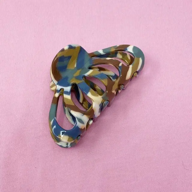 Main image of Harper Hair Claw