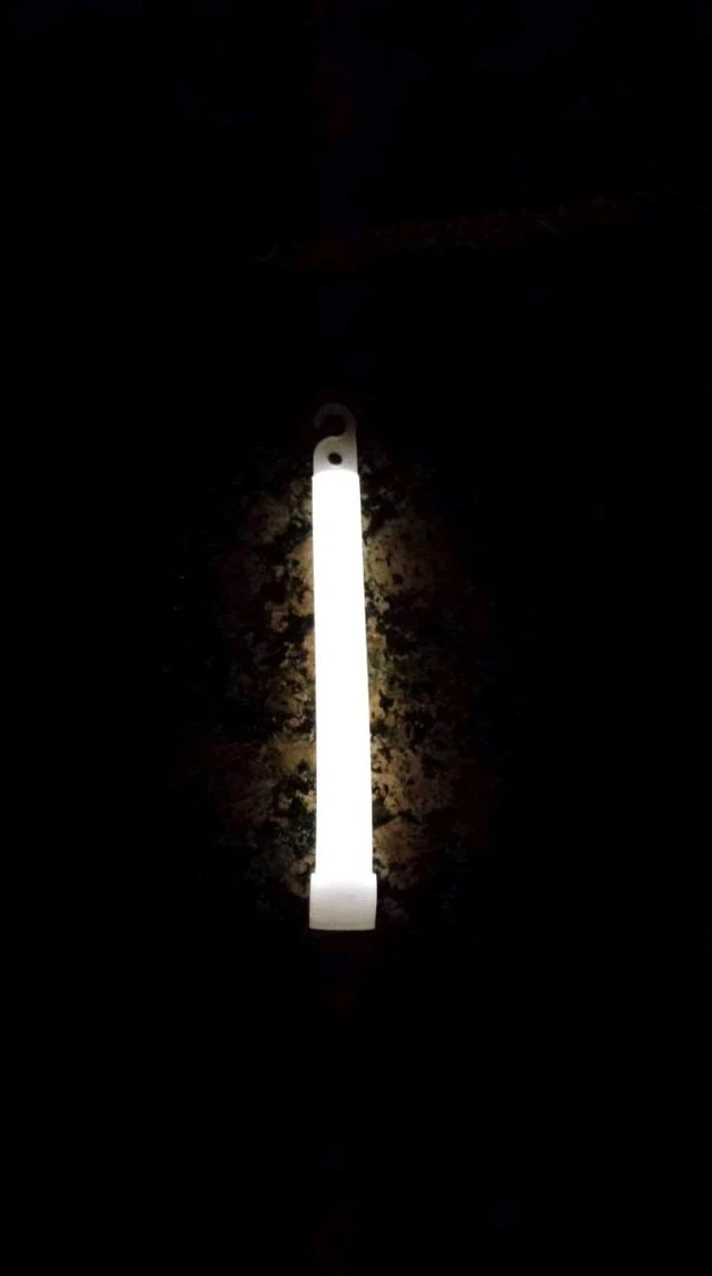 Alt view image 3 of 3 - Glow Sticks White