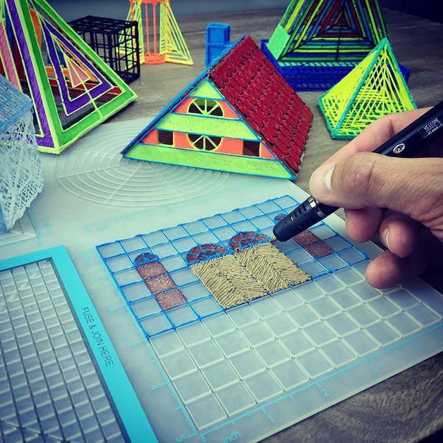3Dmate 3D Pen Mat Multi Purpose Silicon 3D Design Mat for 3D Printing Pen  with Drawing Templates and Stencils 