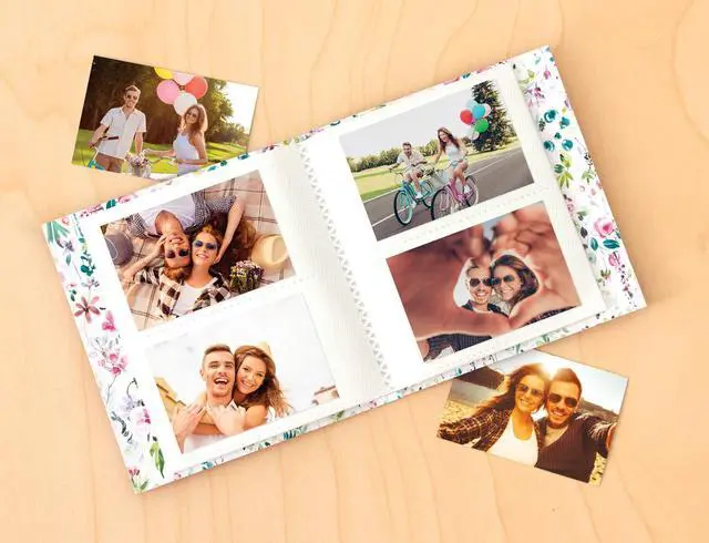 Alt view image 4 of 5 - Mini Album for Sprocket Printer | Love