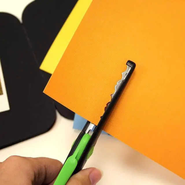 Alt view image 6 of 6 - Zink 6 Colorful Decorative Edge Craft Scissor Set for Kodak, Lifeprint, Polaroid, HP, Canon, Fujifilm Photo Projects