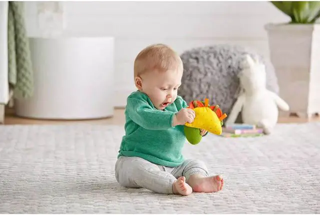 Alt view image 9 of 10 - Fisher-Price Taco Tuesday Gift Set