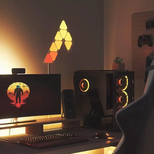 Alt view image 5 of 7 - nanoleaf NL480003TW9P Mini Triangle Light Smarter Kit - 9 Pack