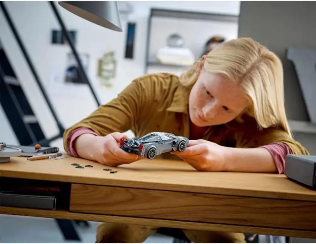 Alt view image 7 of 13 - LEGO 76915 Speed Champions Pagani Utopia Hypercar