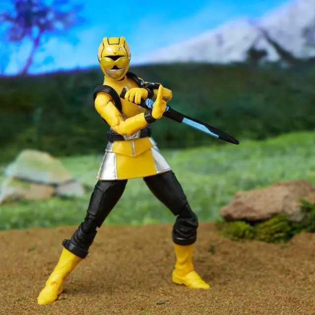 Alt view image 4 of 7 - Hasbro F4518 Power Rangers Lightning Collection Beast Morphers Yellow Ranger 6 inch Action Figure