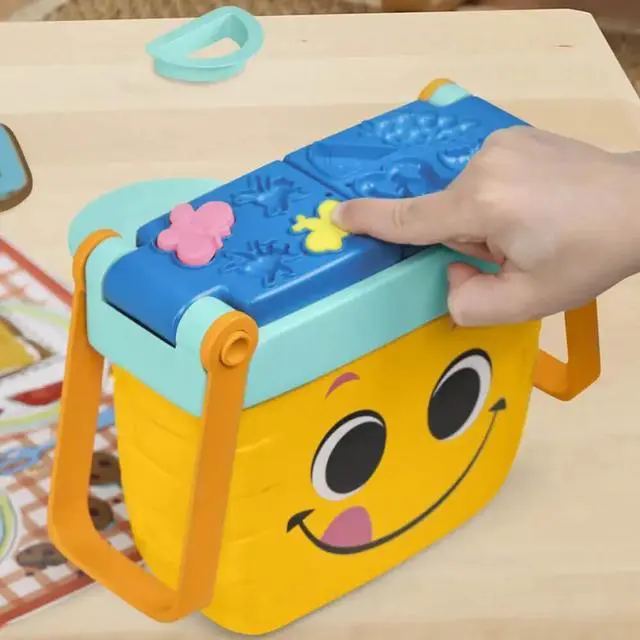 Alt view image 4 of 7 - Hasbro F6916 Play-Doh Picnic Shapes Starter Set