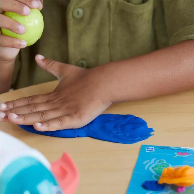 Alt view image 4 of 7 - Hasbro F8804 Play-Doh Airplane Explorer Starter Set