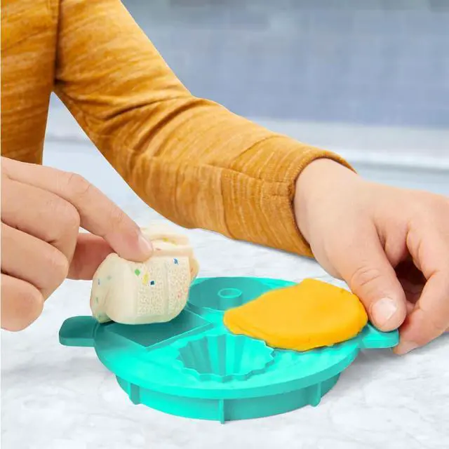 Alt view image 5 of 7 - Hasbro F4718 Play-Doh Kitchen Creations Magical Mixer Playset