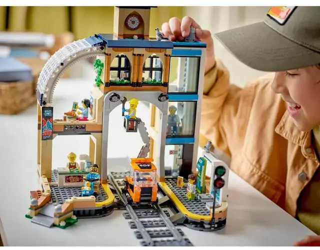 Alt view image 4 of 7 - LEGO 60469 City Train Station