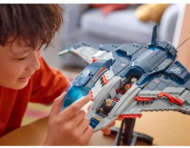 Alt view image 3 of 7 - LEGO 76325 Marvel Avengers: Age of Ultron Quinjet