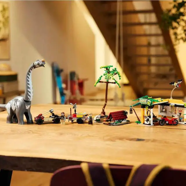 Alt view image 4 of 7 - LEGO 76973 Jurassic World Raptor and Titanosaurus Tracking Mission