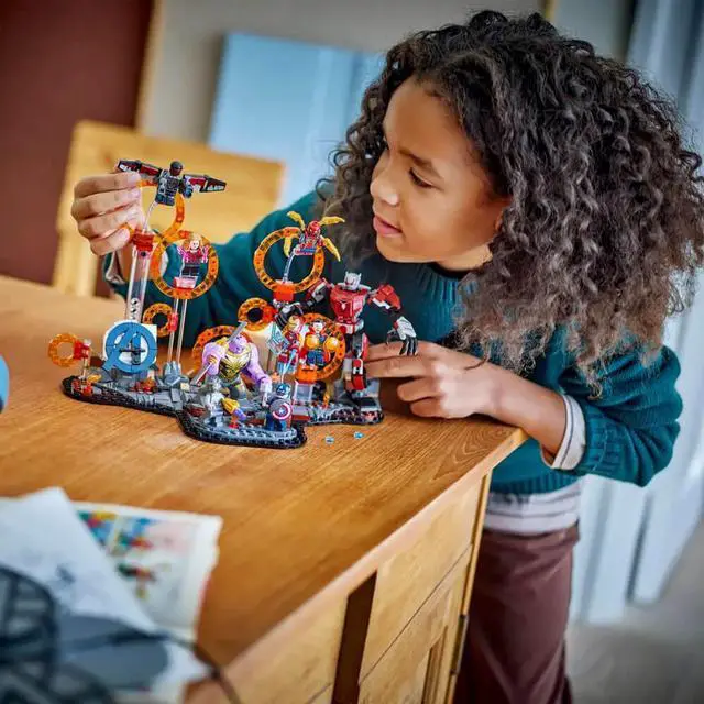 Alt view image 2 of 7 - LEGO 76323 Marvel Avengers: Endgame Final Battle