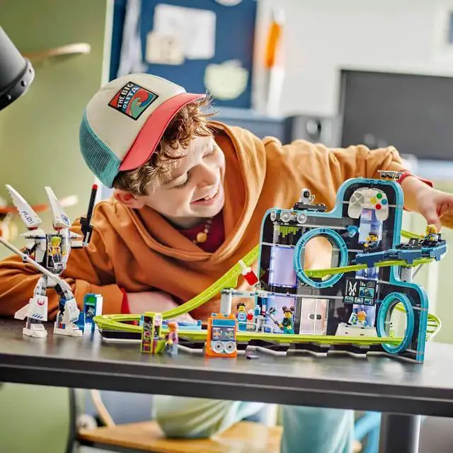 Alt view image 2 of 7 - LEGO 60421 City Robot World Roller-Coaster Park