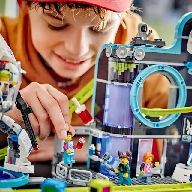 Alt view image 3 of 7 - LEGO 60421 City Robot World Roller-Coaster Park