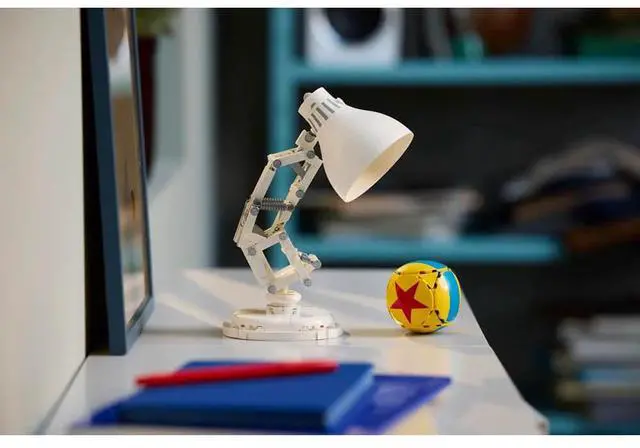 Alt view image 7 of 7 - LEGO 21357 Disney Pixar Luxo Jr.