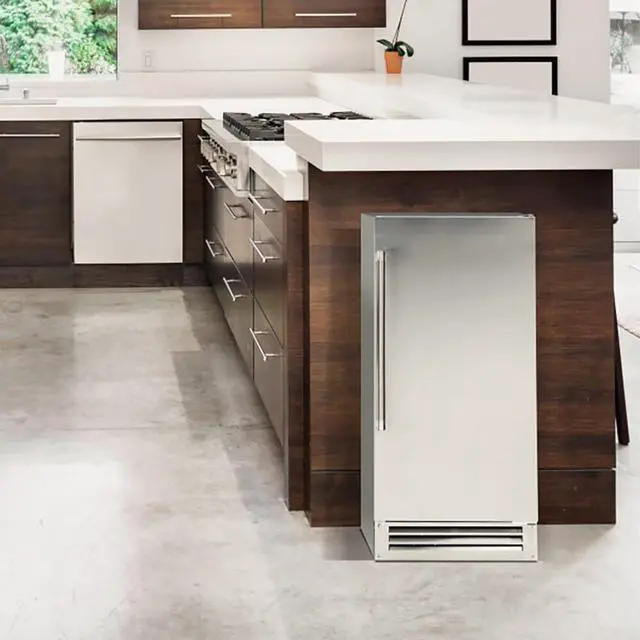 Alt view image 3 of 3 - Avanti 15 inch Stainless Steel Built-in or Freestanding Ice Maker