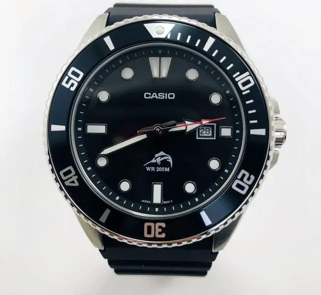 Alt view image 3 of 5 - Men's Casio Duro 200 Diver's Watch MDV106-1AV MDV-106-1A