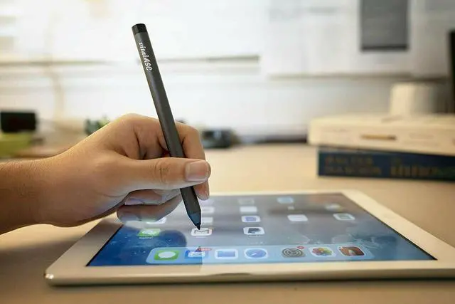 Alt view image 3 of 7 - Stylus Pencil for Apple iPad, 2018+ iPad 6 / 7 / Pro 3 &12.9" Apple Pencil