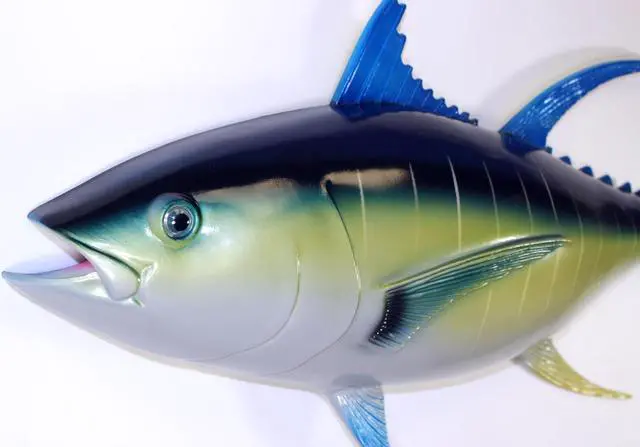 Alt view image 2 of 2 - Sport Fishing Replica Blue Fin Tuna Wall Decor Plaque 18 Inches