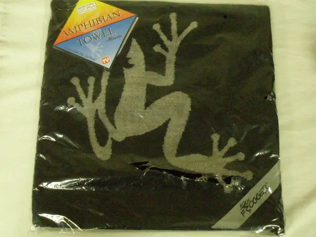 Alt view image 5 of 5 - Frogger Golf Amphibian Towel Golf Towel
