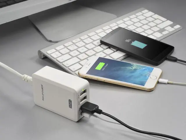 Alt view image 3 of 5 - RAVPower 40W/7.2A 4-Port iSmart USB Wall Charger / USB Desktop Rapid Charging Station for iPhone 6 plus, 6; iPad; Galaxy; Kindle; Nexus; Nokia Lumia; HTC; LG; External Battery Packs and More (White)