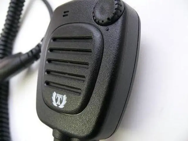 Main image of Hand Held Radio Shoulder Mic Speaker for Moto Turbo Should Mic heavy Duty