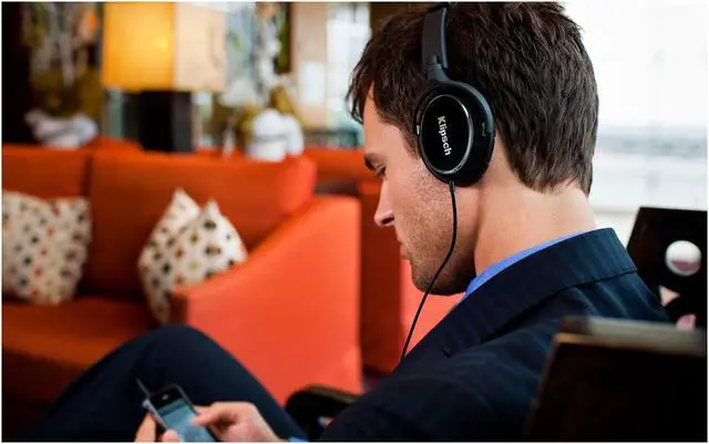 Alt view image 5 of 10 - Klipsch Reference R6i On-Ear Headphones With In-Line Mic (Black)