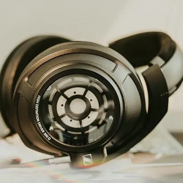 Alt view image 4 of 9 - Sennheiser HD 820 Over-Ear Closed-Back Headphones (Black)