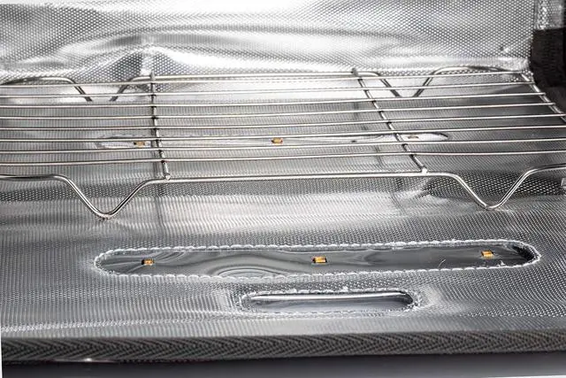 Alt view image 5 of 7 - Ultimaxx UV 12 Bulb Sterilization Bag: 99.9% Clean for Masks, Clothes, Cell Phones, Electronics, Baby Bottles, Toothbrush, Beauty Supplies & Much More. Collapsible + Portable + Ozone