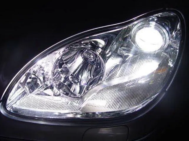 Alt view image 3 of 6 - GP Thunder D2R D2S D2C E-Mark Super White 6000k Bulbs (ORIGINAL) GP-D2C6K Low Beam Driving Light Acura BMW Lexus (Made in Korea)