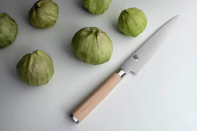 Alt view image 5 of 6 - Shun Classic Blonde 6-Inch Utility Knife