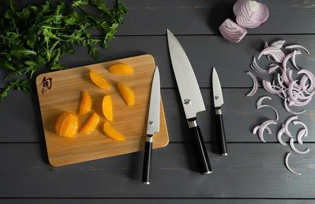 Alt view image 11 of 11 - Shun Classic 6" Utility Knife