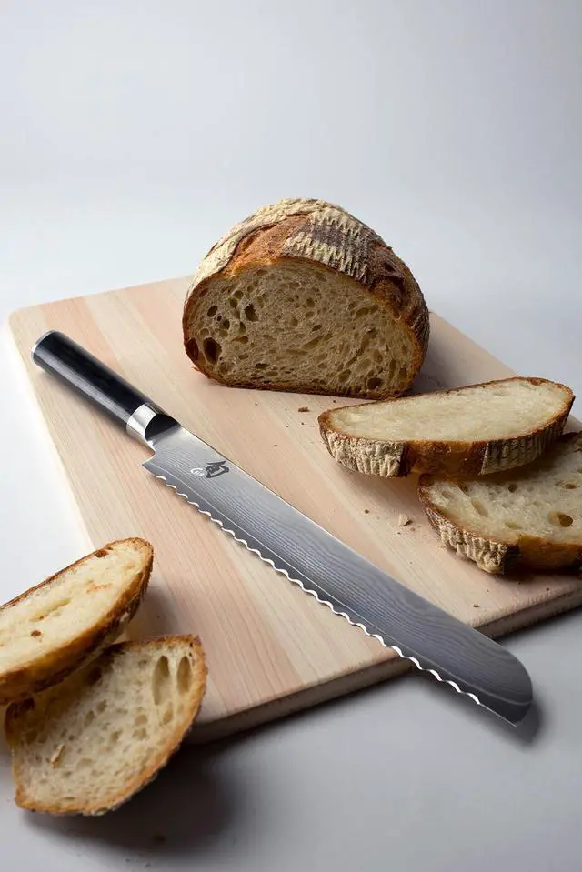Alt view image 11 of 12 - Shun 9-in. Classic Bread Knife