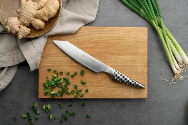 Alt view image 4 of 6 - Global 40th Anniversary 6" Kiritsuke Utility Knife