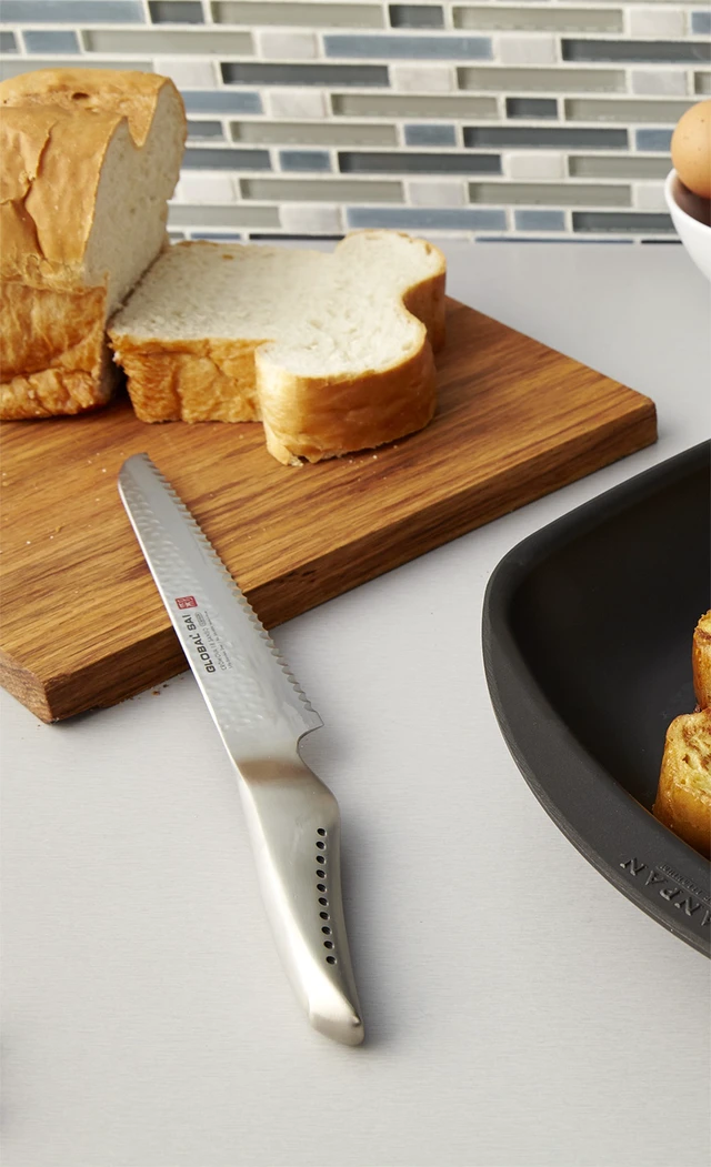 Alt view image 2 of 3 - Global SAI 9" Bread Knife