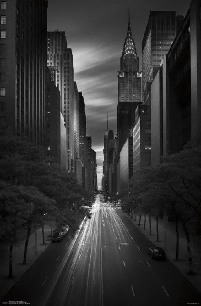 Main image of New York - 42 St Sunset Bw Poster Print (22 x 34)