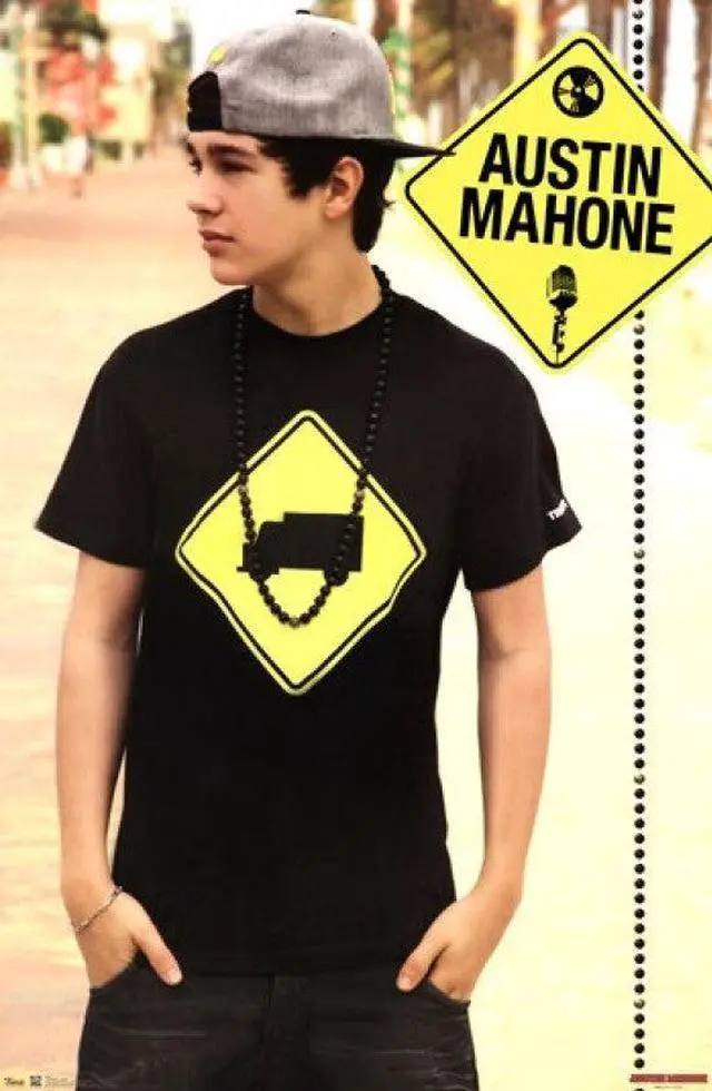 Main image of Austin Mahone - Beach Poster Print (24 x 36)