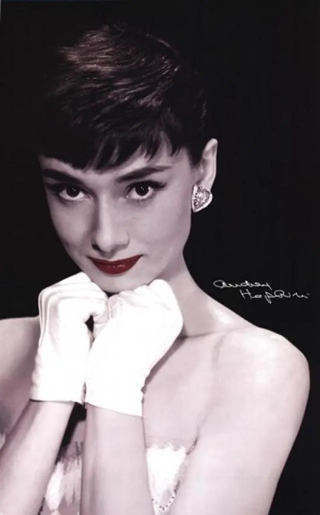 Main image of Audrey Hepburn - Lips Color Poster Print (22 x 34)