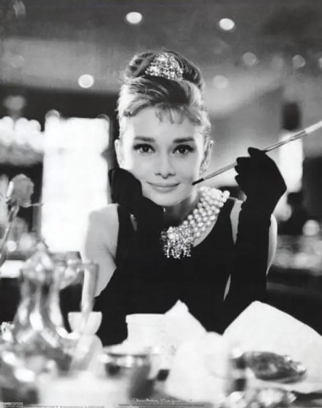 Main image of Audrey Hepburn - Breakfast at Tiffany's Poster Print (16 x 20)