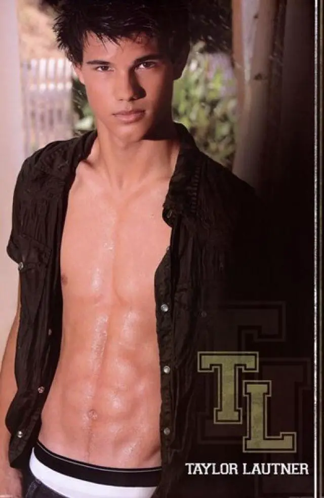 Main image of Taylor Lautner - Chest Poster Print (24 x 36)