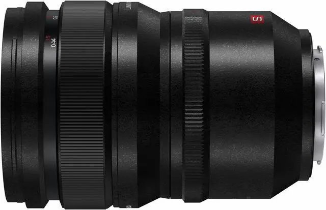 Alt view image 2 of 20 - Panasonic Lumix S PRO 50mm f/1.4 Lens