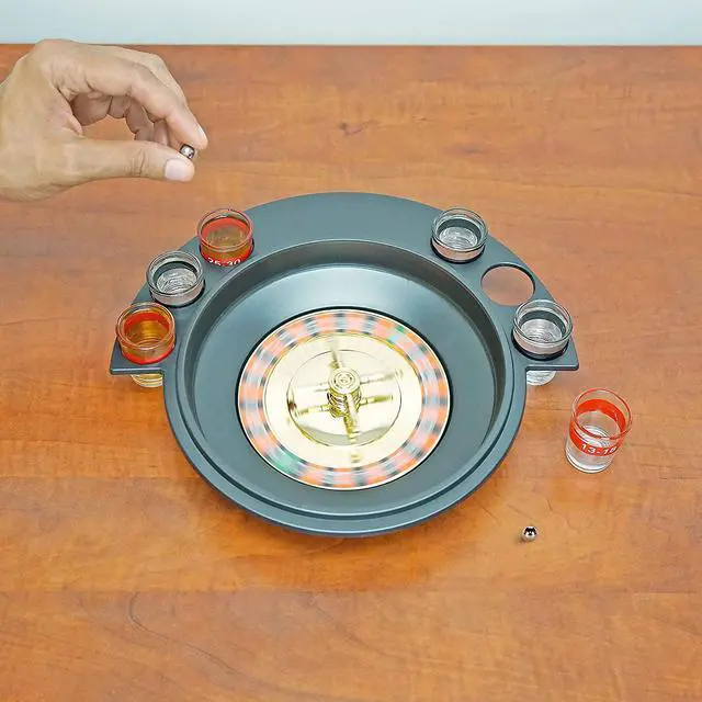 Alt view image 3 of 5 - Roulette O - 6 Glass Drinking Shot Game