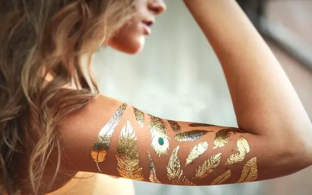 Alt view image 5 of 8 - Hot Jewels Body Jewelry Feathers Design